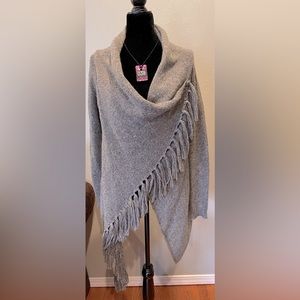 Love, Stitch, knit sweater with a Fleck design in size medium